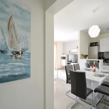 Sunshine Apartamento Trogir